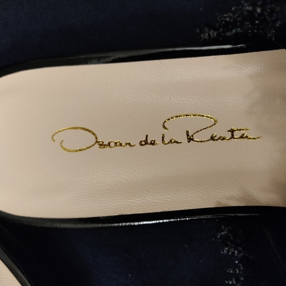 Oscar De La Renta Flats - Picture 6 of 9